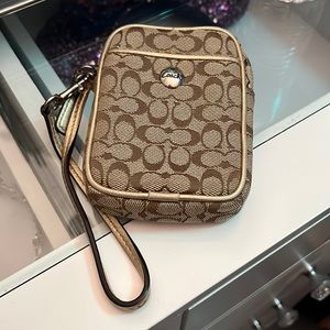 Coach wristlet wallet card holder dark brown